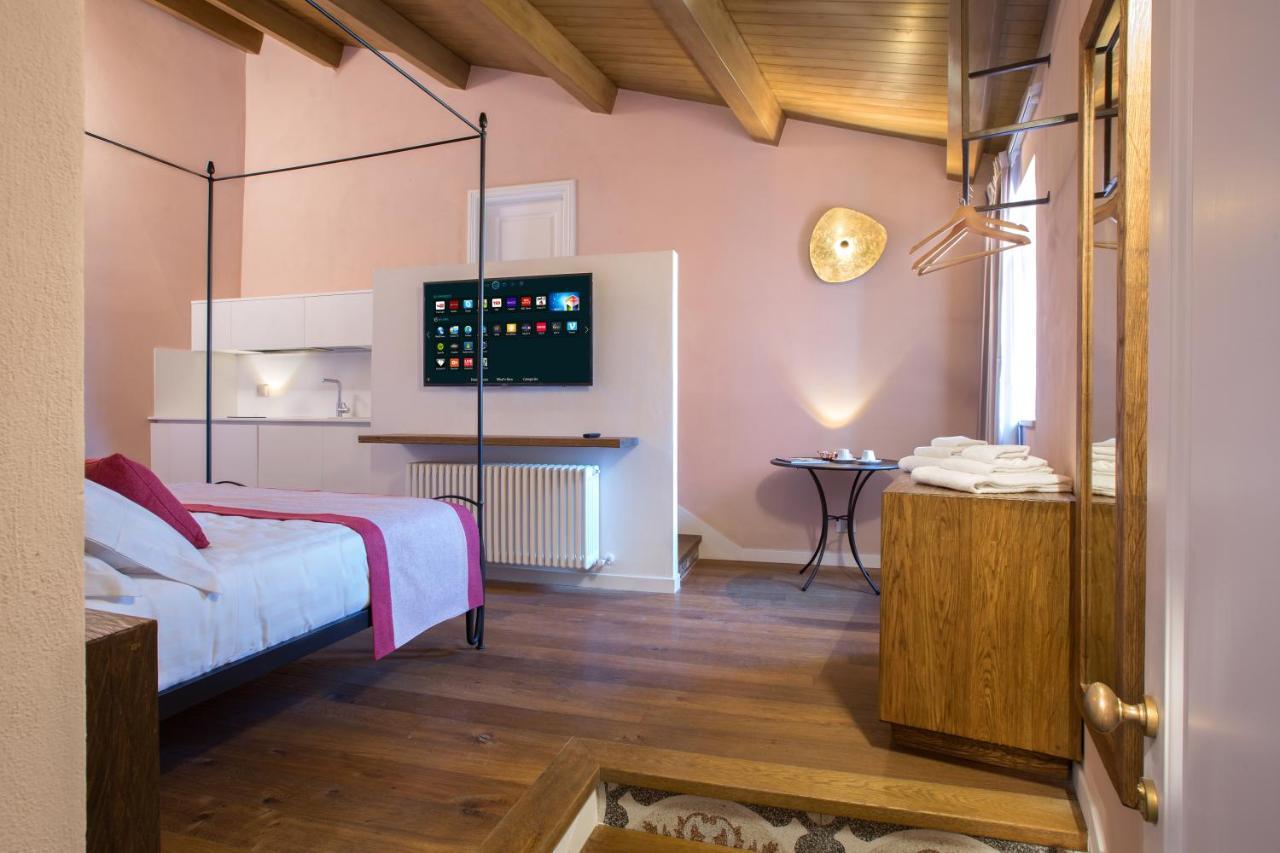 Bed and Breakfast Dimora Del Leone Гаэта Экстерьер фото