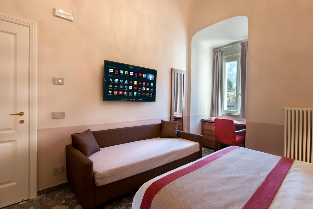 Bed and Breakfast Dimora Del Leone Гаэта Экстерьер фото